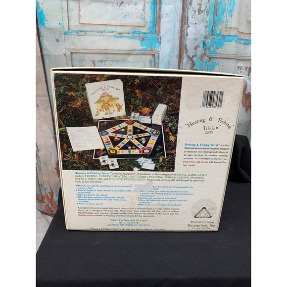 Hunting and Fishing Trivia Board Game, 1985 Mountain Man Enterprizes, Made in US - Picture 2 of 3